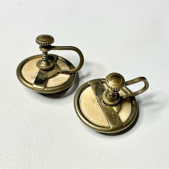 Vintage Gold Rush Nuggets on Fossil Sterling Silver Screwback Earrings - Picture 4 of 7